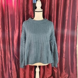 SO Women's Green Crew Neck Sweater Size Medium
